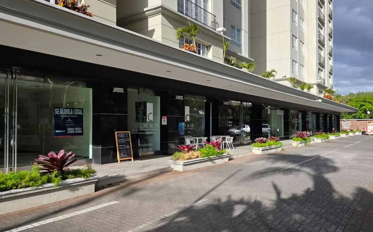 Alquiler de Local Comercial en Cortijo Los Laureles