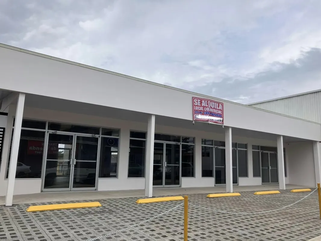 Locales comerciales Orotina