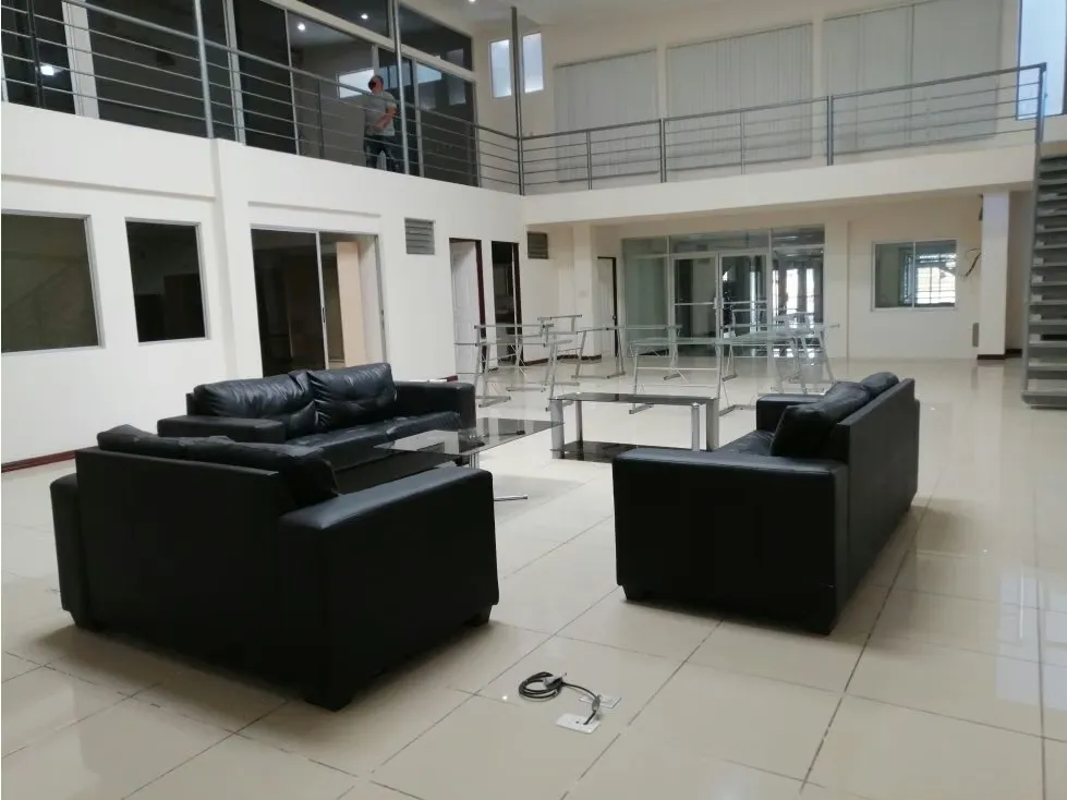 Ofciinas en Alquiler en Curridabat,Uso Comercial,Modernas5PJG9786205