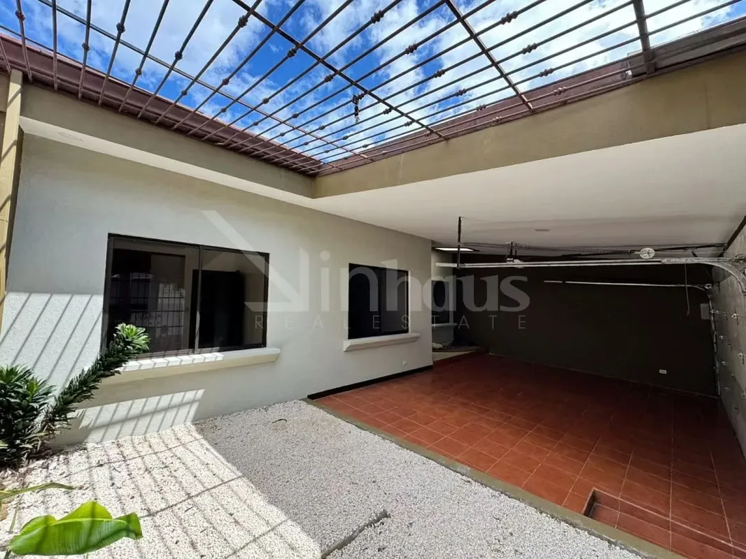 House for Sale in Tres Rios, Cartago in a beautiful Residential