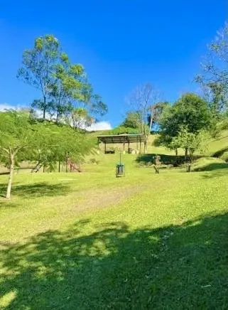 Hermoso lote de 1.163,70 m² ubicado en exclusivo club campestre privado, ideal para construir casa de lujo rodeada de naturaleza y ...