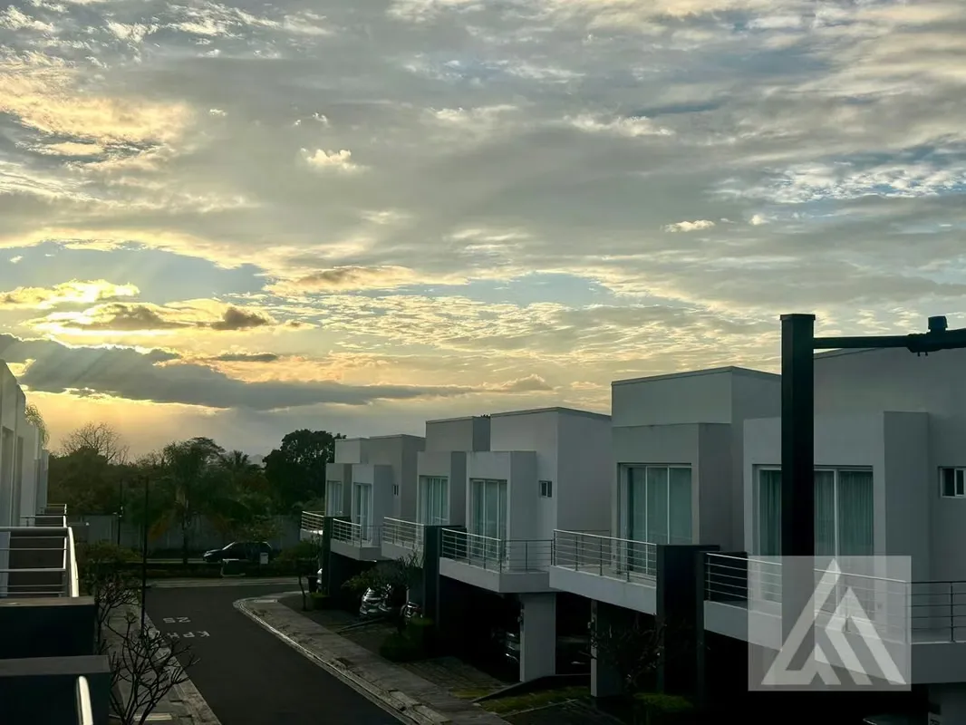 Casa en Venta de Lujo, Condominio La Arboleda, La Ribera de Belén