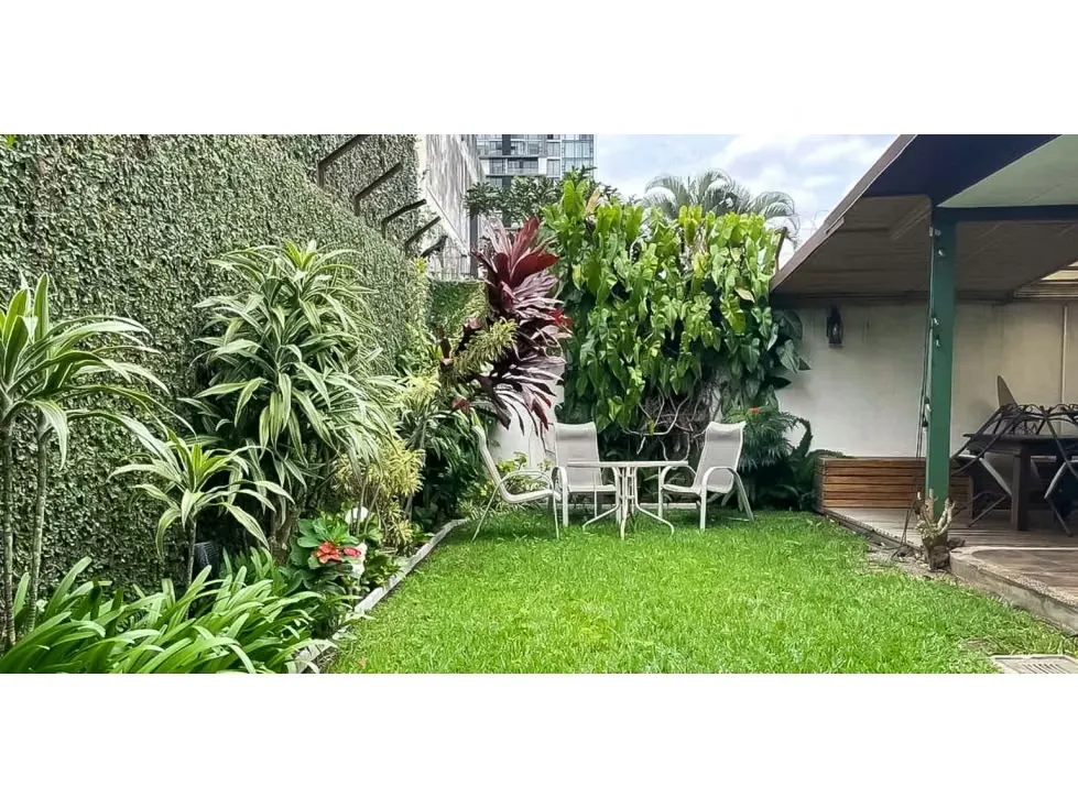 Venta de Casa una Planta en Sabana Cerca del Hotel Hilton