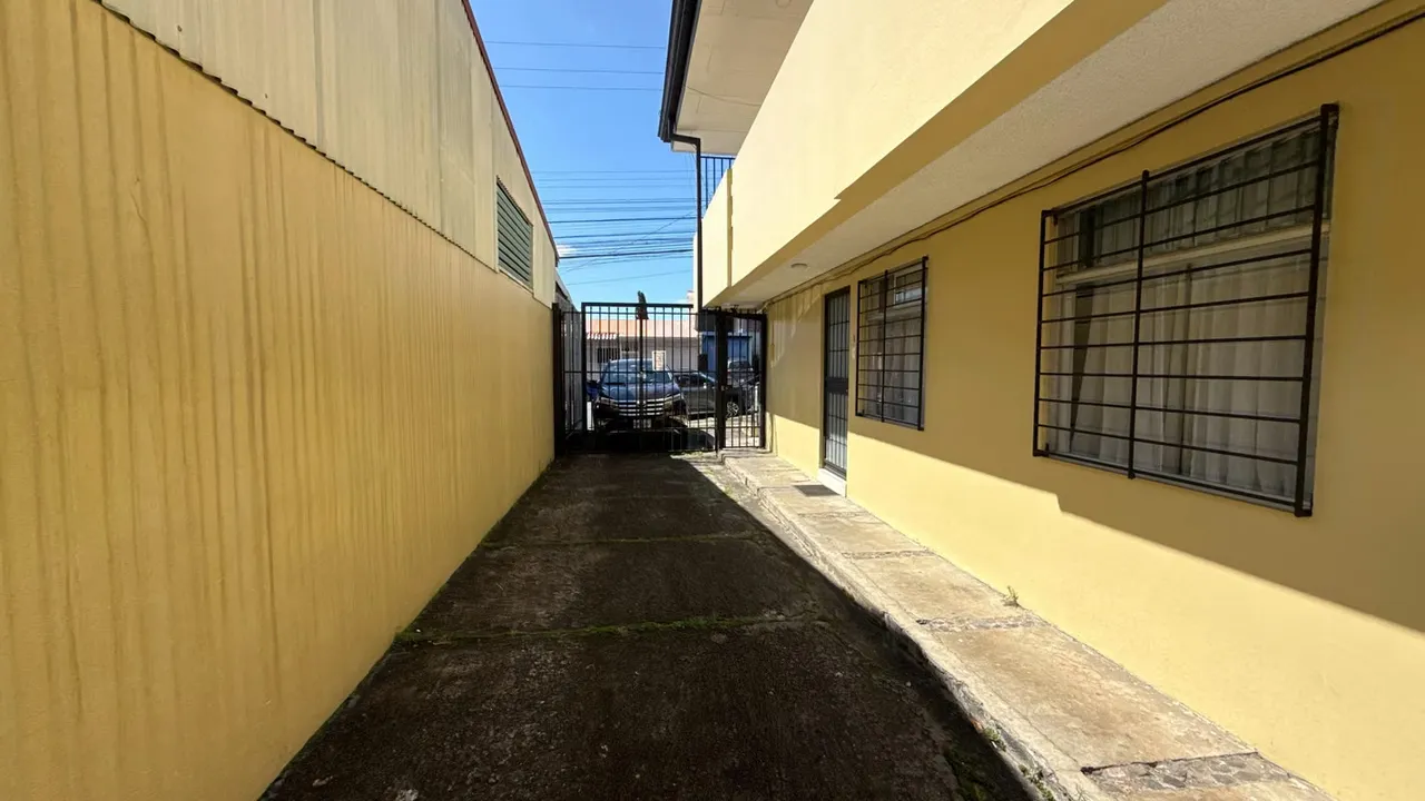 Building for sale in Moravia – Ideal for investment