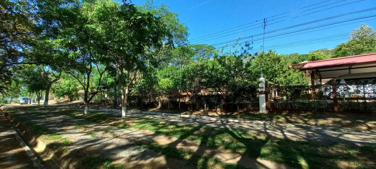 Gran Terreno de 1.948 m² – Condominio El Maderal NEGOCIABLE
