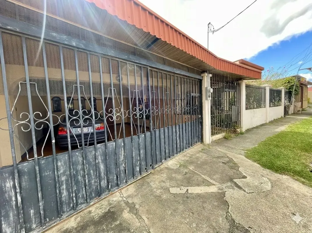 House for Sale - The Colleges, Moravia
