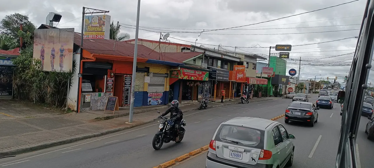 VENDO LINDO TERRENO SAN JOAQUIN SOBRE CALLE REAL.