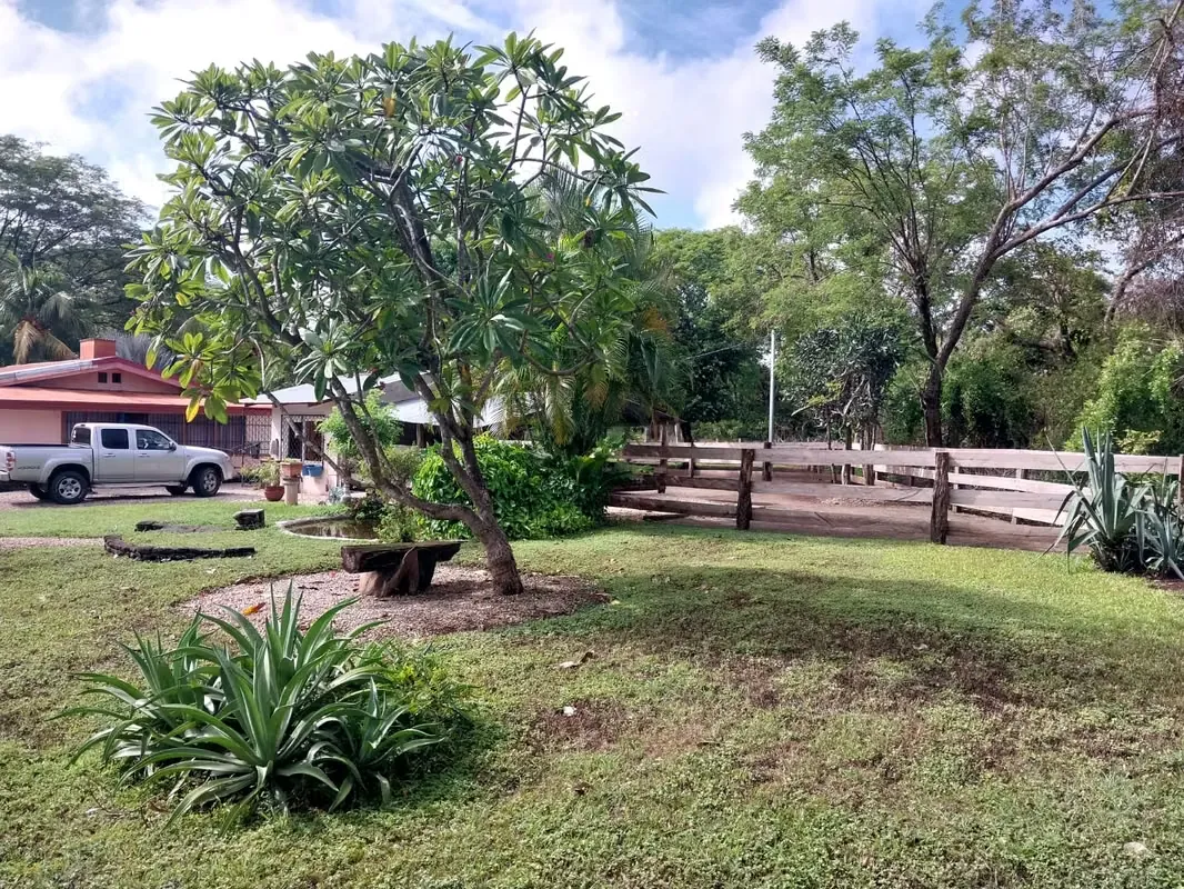 Home for sale with 2730m2 land in Sardinal - Playas del Coco