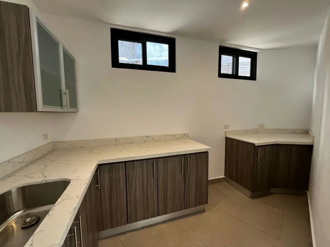 Se alquila apartamento en Pinares Curridabat P.P