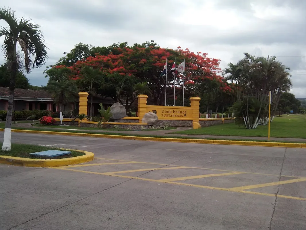 Alquiler de Oficina II Zona Franca Puntarenas