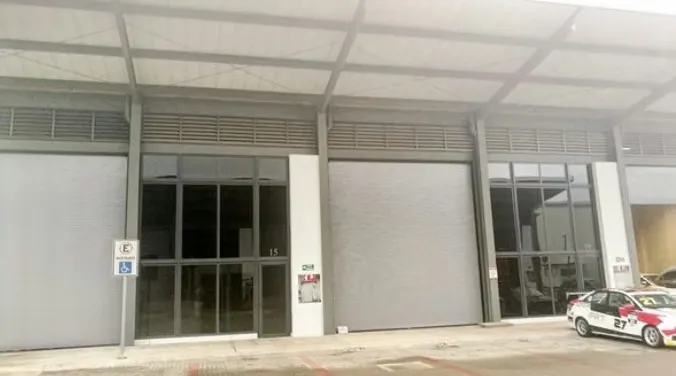 Bodega 936 m² cerca del Aeropuerto | Altura 11 m | Parque Industrial