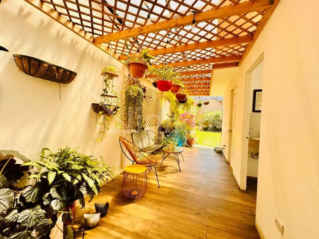 id 42142 En venta casa con habitación en planta baja y gran patio