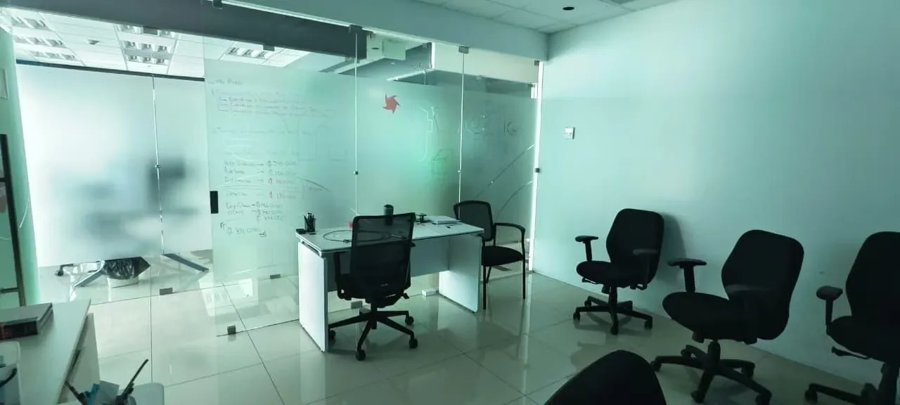 Hermosa oficina en San Pedro