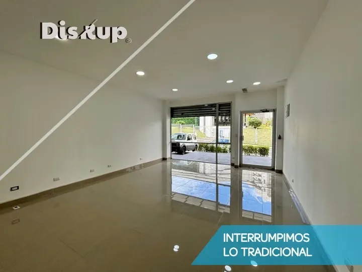 Commercial premises for rent, 45 m2, in a shopping plaza. Granadilla, Curridabat