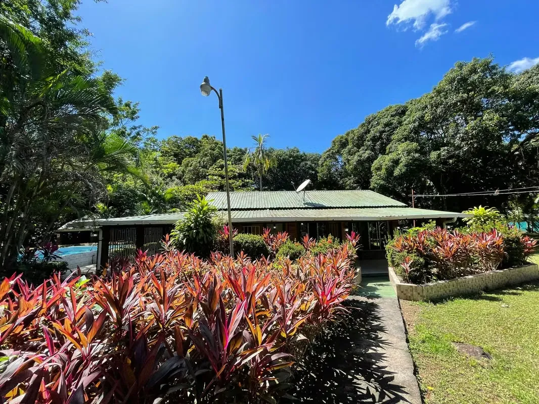 ¿Buscás un espacio amplio, privado y lleno de naturaleza? Esta hermosa quinta de 15.648 ...