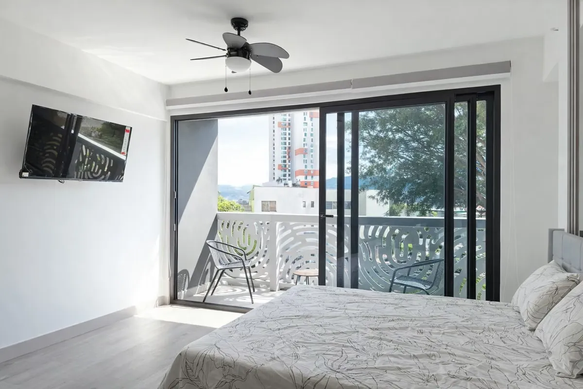 FURNISHED STUDIO FOR RENT – TORRE SER ESCALANTE