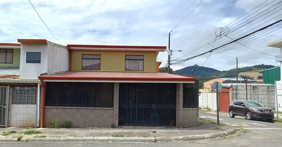 Venta de casa en San Nicolás Cartago