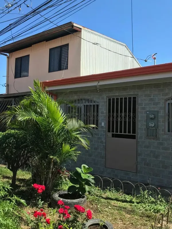 Apartamento en alquiler – La Peregrina, La Uruca