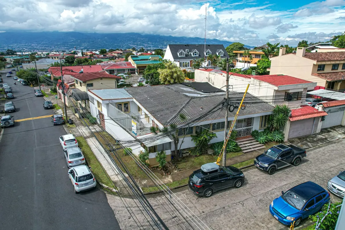 Se alquila o vende casa espaciosa Curridabat, residencia o comercio SSD