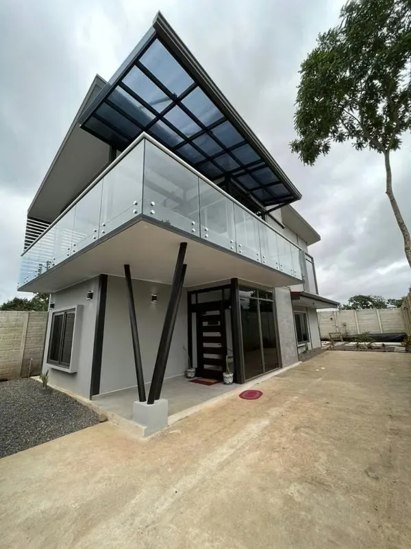 CASA TURÍSTICA EN VENTA LA FORTUNA ALAJUELA JV539