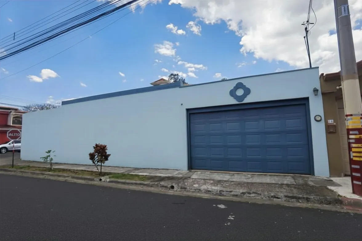 id 42141- Hermosa casa de una planta en residencial en Concepción de la Unión