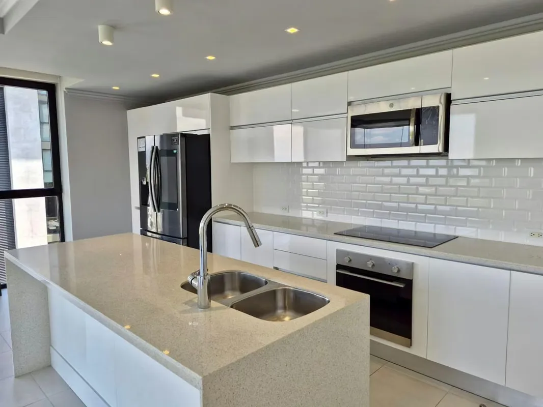 Se Alquila Hermoso apartamento en Condominio Golfside