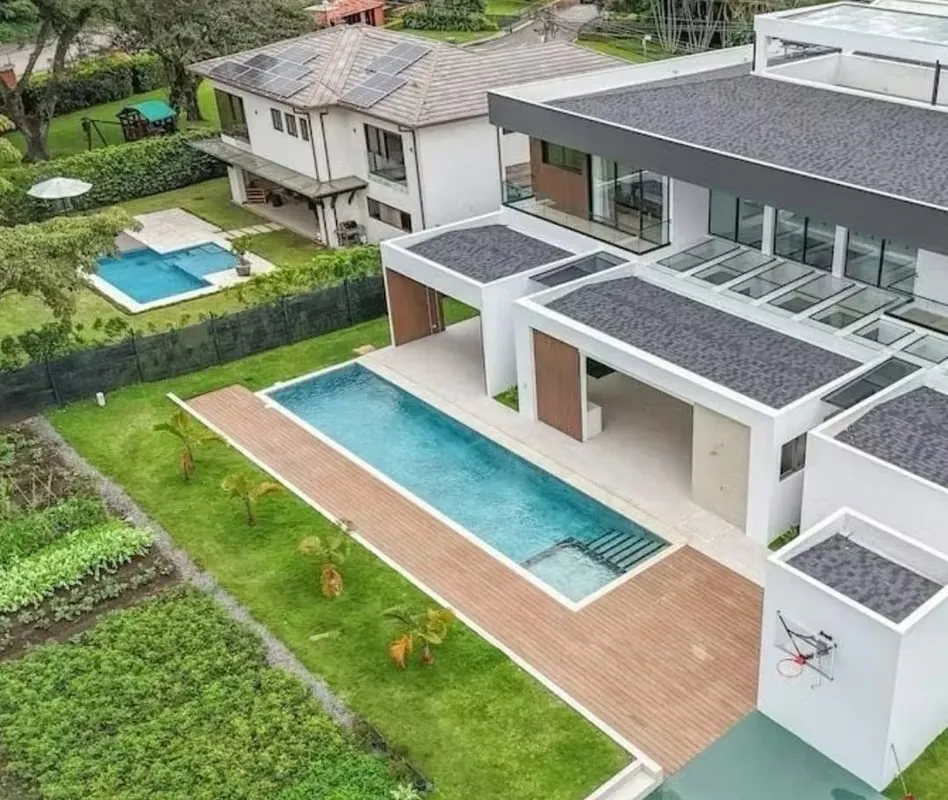 House for sale in Santa Ana, Lindora. Parque Valle del Sol Condominium.