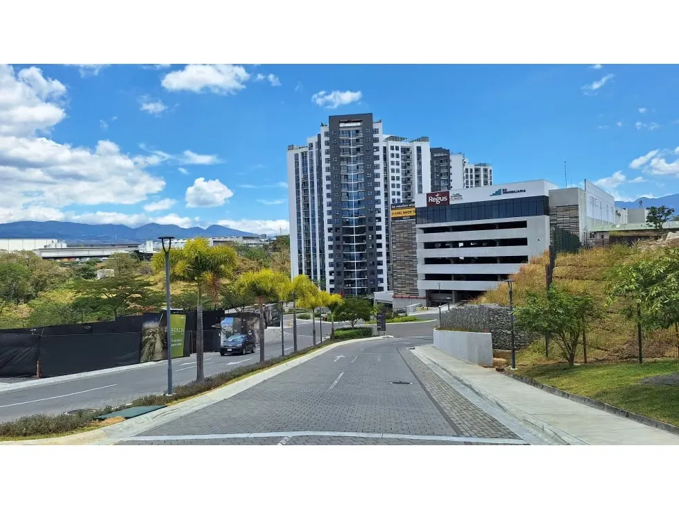 Venta de Apartamento en Condominio Núcleo Sabana, San José