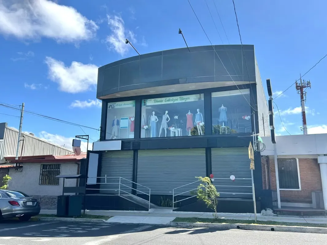 Commercial space for rent in a building in Heredia - San Francisco. Exceptionally central location!