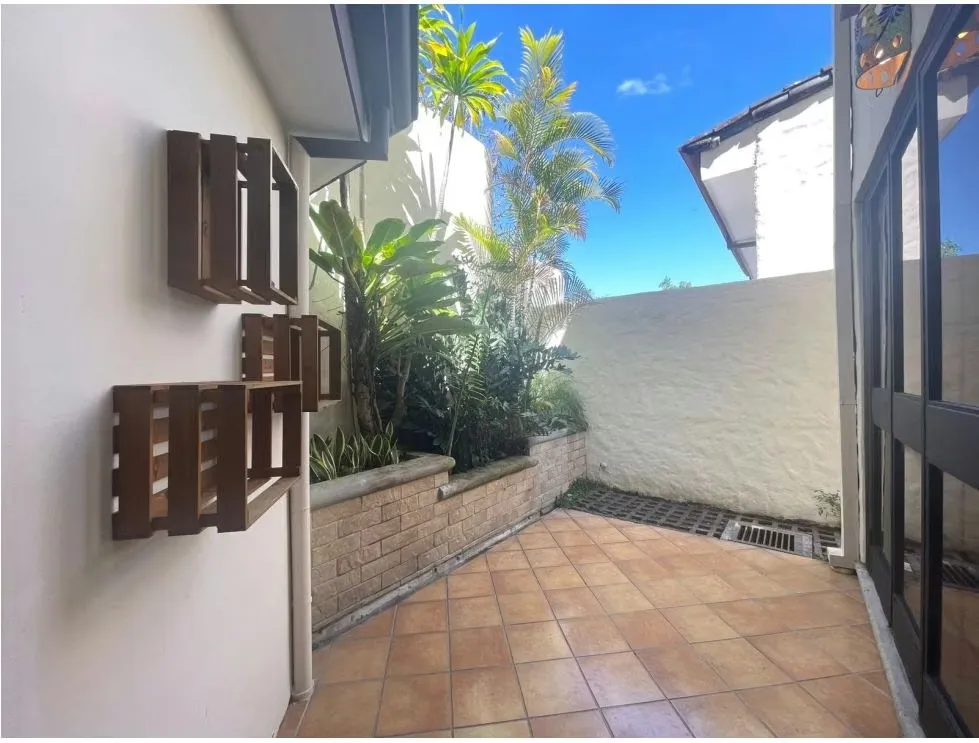 Alquiler de casa en Condominio Exclusivo – San Rafael, Escazú