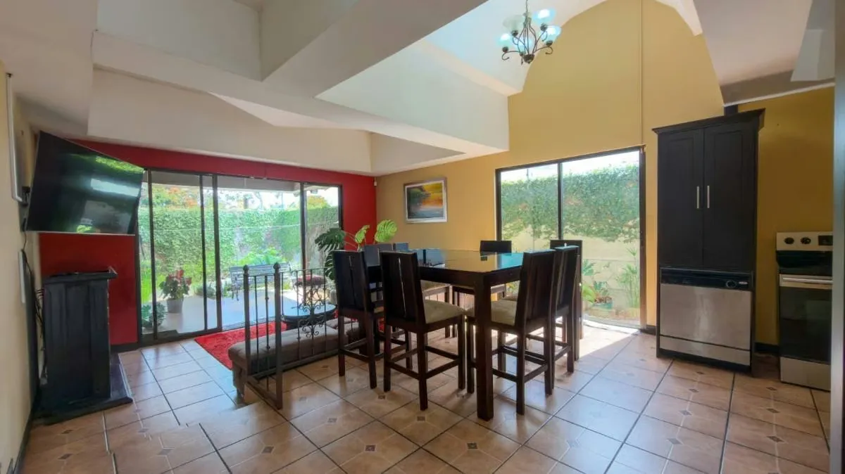 Venta de casa en Guápiles centro