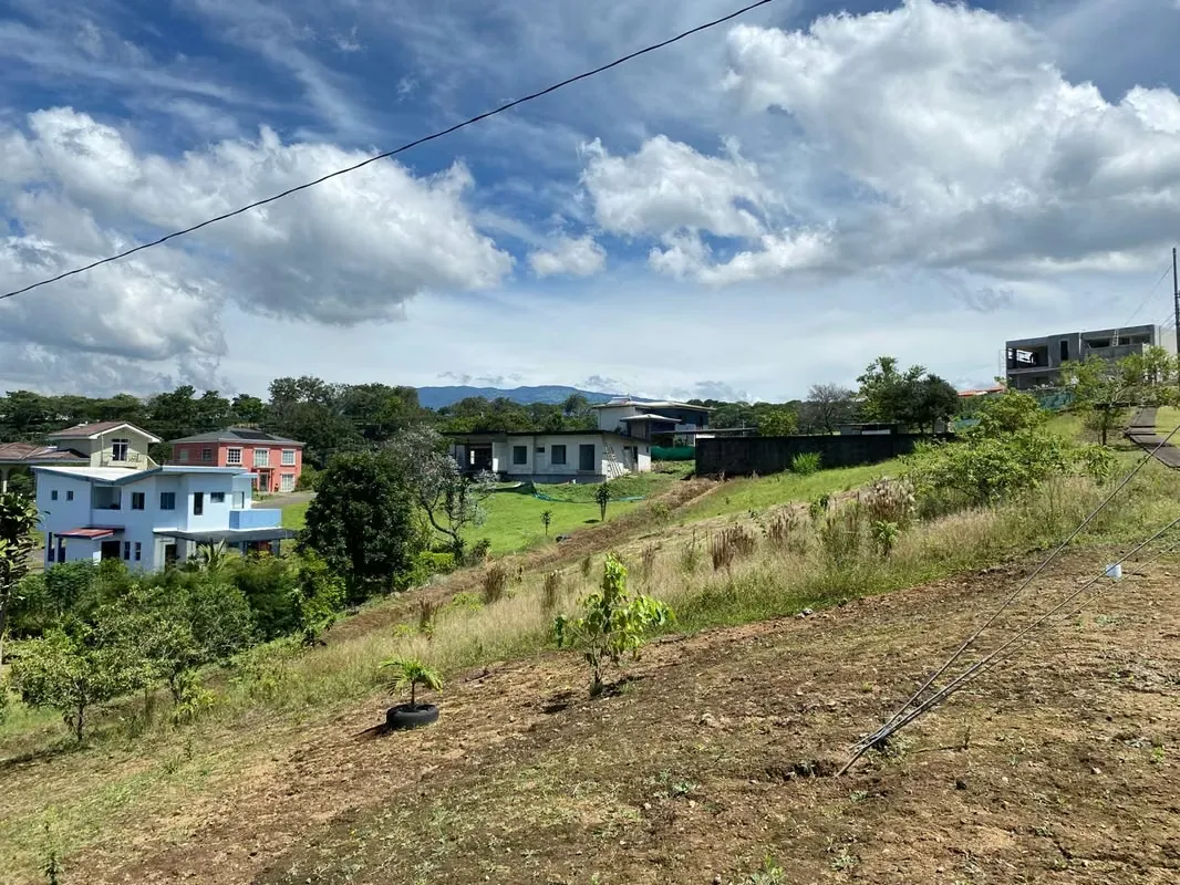 Venta de Hermoso Lote en Condominio Las Macadamias