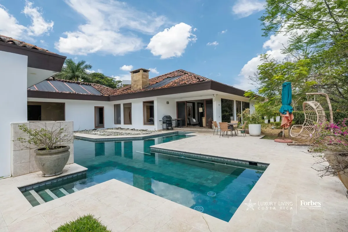 21369 - House for Rent in Cerro Alto Condominium with Private Pool
