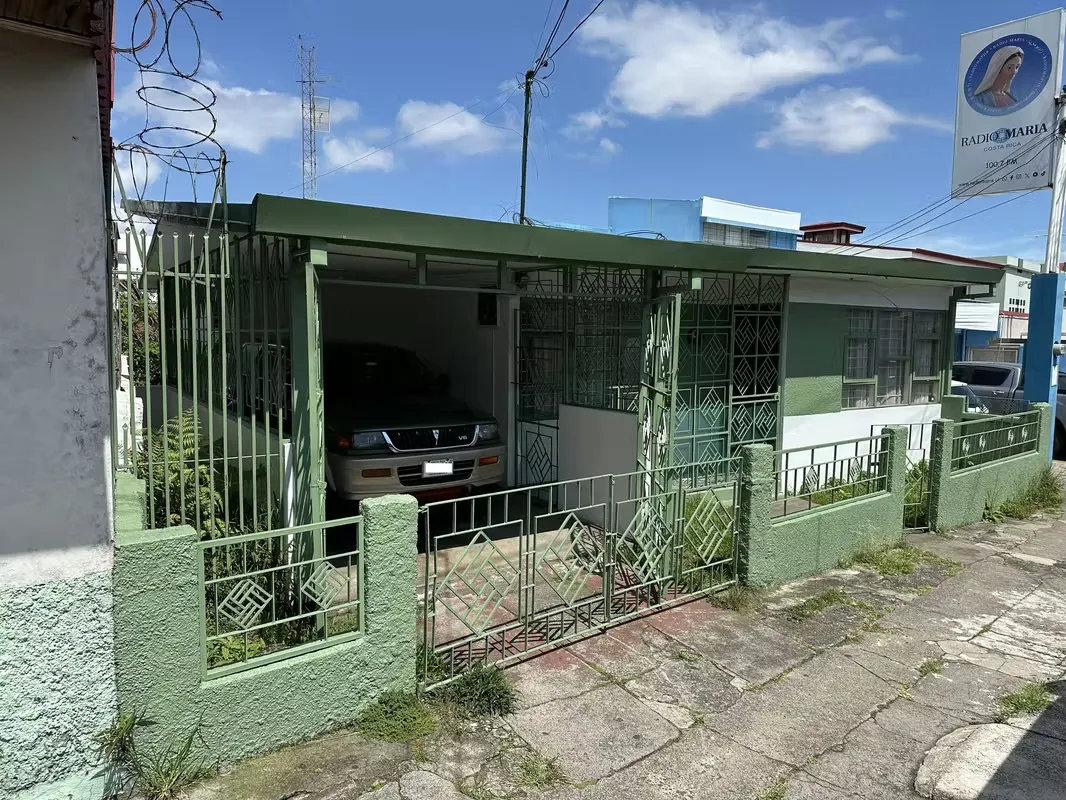 Great Investment Opportunity! Commercial Lot with House for Sale in Guadalupe, San José