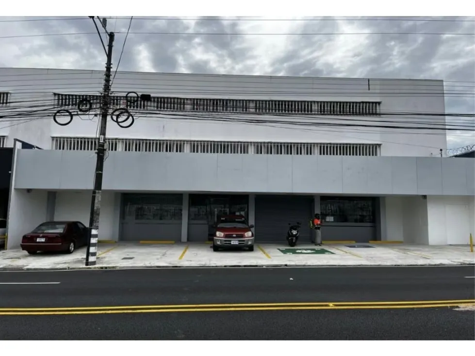 Se Alquila Local Comercial