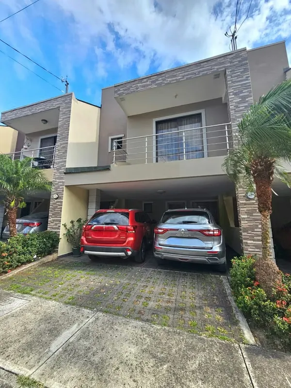 House for Sale in Condominium Ciudad Colón