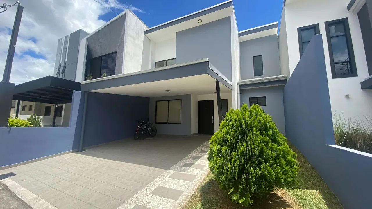 Venta de preciosa propiedad ubicada en el exclusivo Condominio Terralta