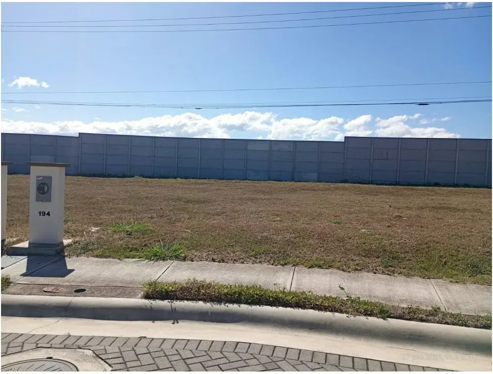 Lote en venta en Grecia con una ubicación privilegiada