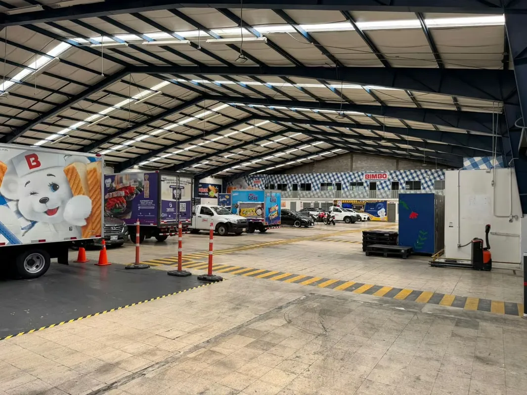 Prime location adjacent to Walmart San Sebastián, offering exceptional connectivity to the "Circunvalación" ring ...