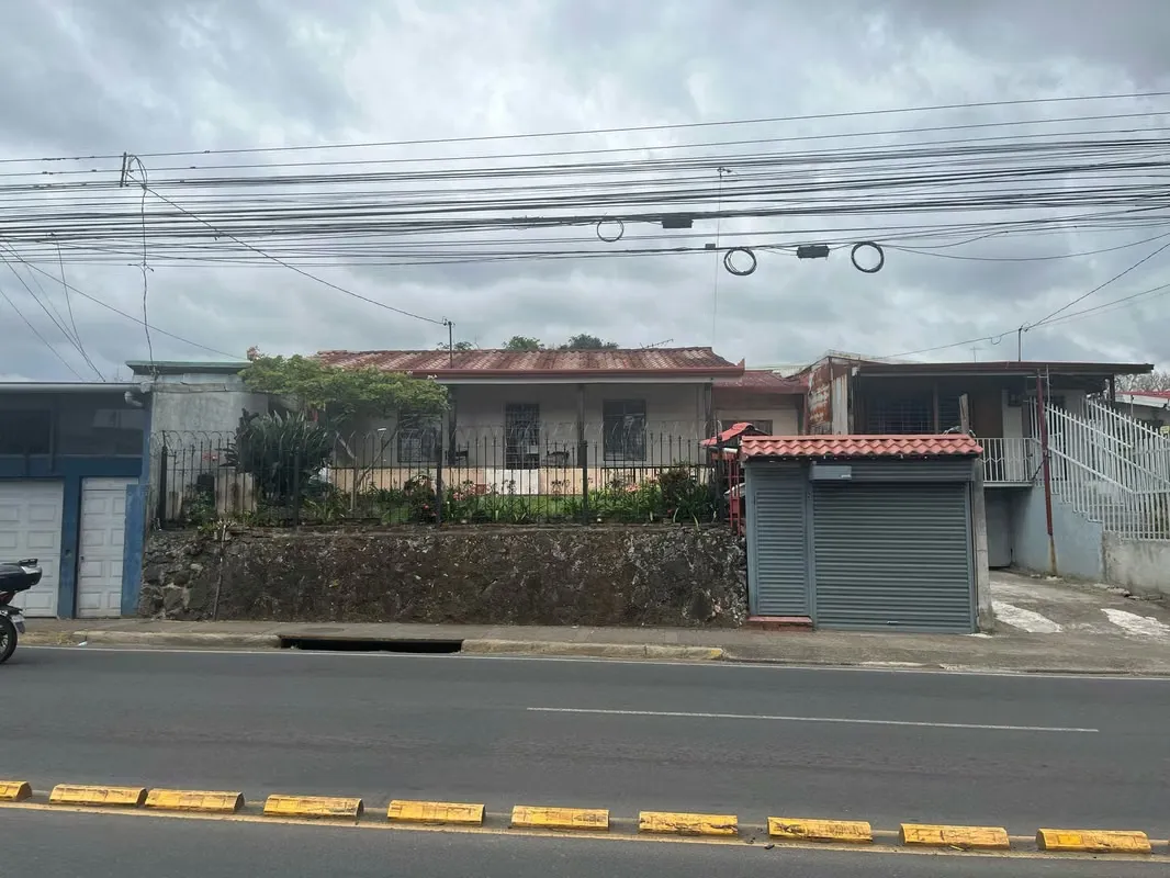 Propiedad comercial en San Joaquín de Flores, sobre ruta nacional hacia Alajuela