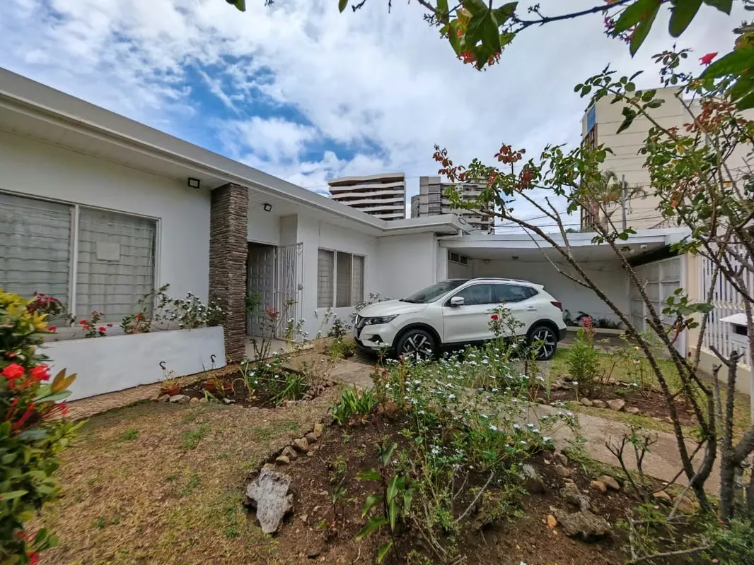 Venta de casa en Nunciatura, San José