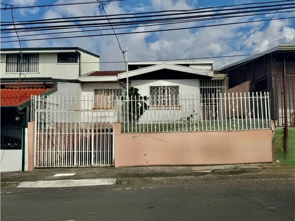 Venta de casa en Moravia, San Vicente - Independiente