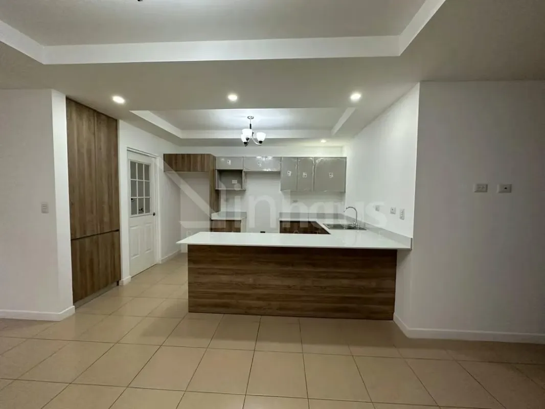 HOUSE FOR RENT AND SALE IN CONDOMINIUM LOMAS DE SANTA ANA*