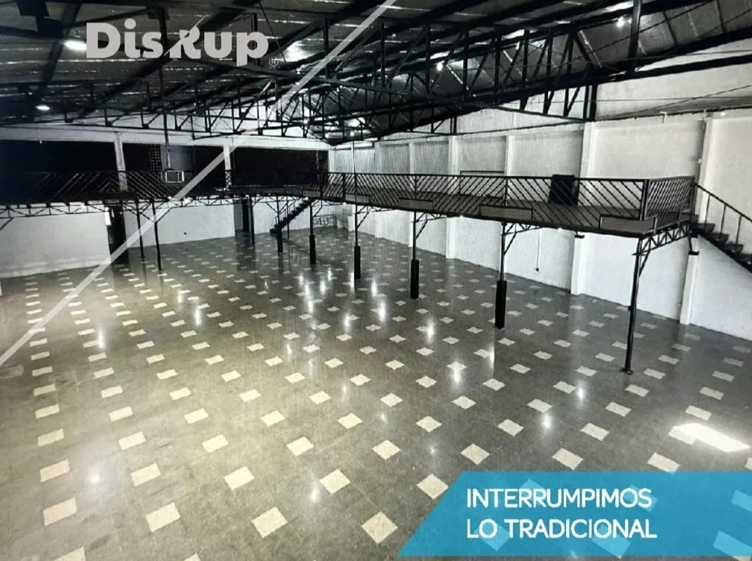 Large warehouse for rent in La Uruca