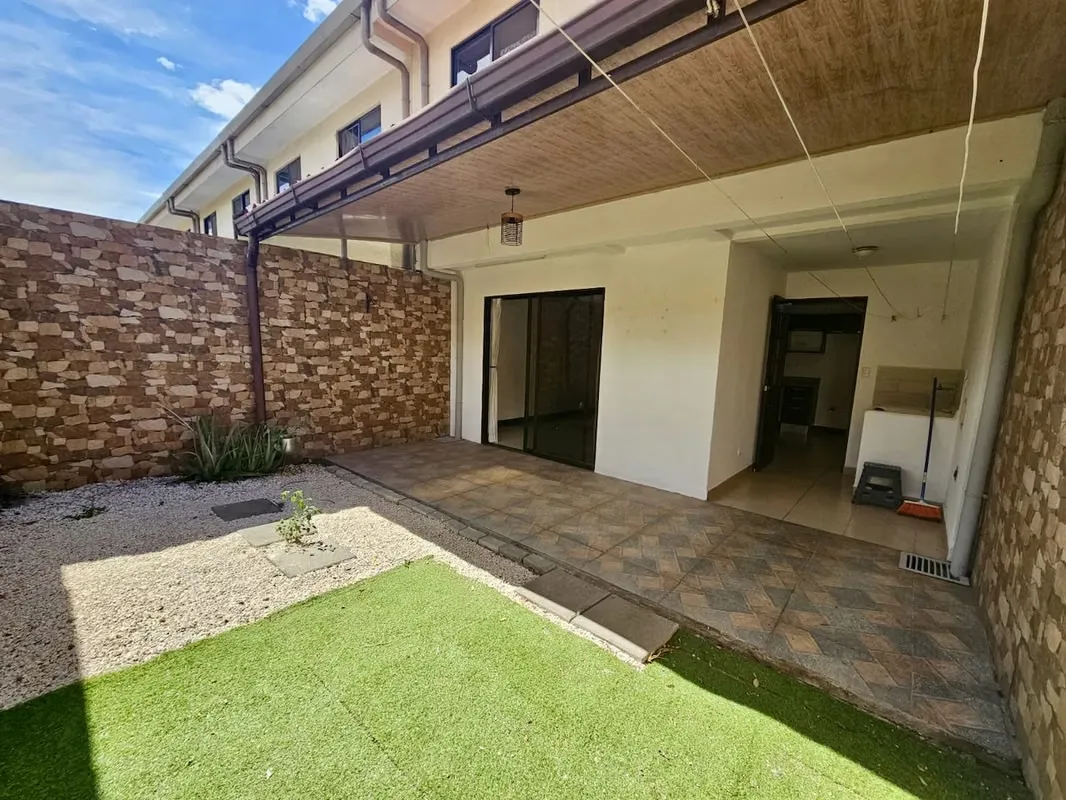 Home for Sale in Ciudad Colón, Mora