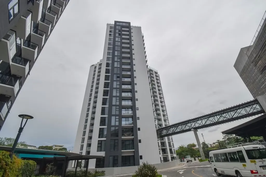 APARTAMENTO AMUEBLADO EN VENTA, NÚCLEO SABANA