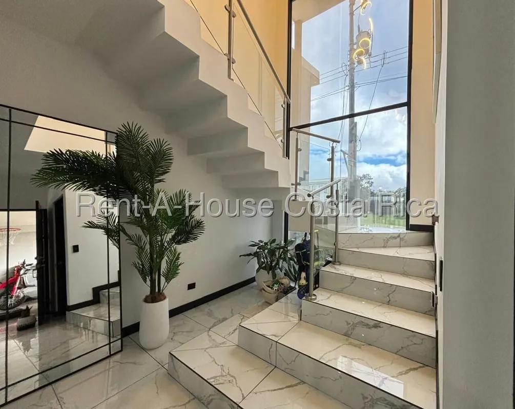 HOUSE FOR SALE | VILLA ALBINA CONDOMINIUM, LA UNIÓN, CARTAGO