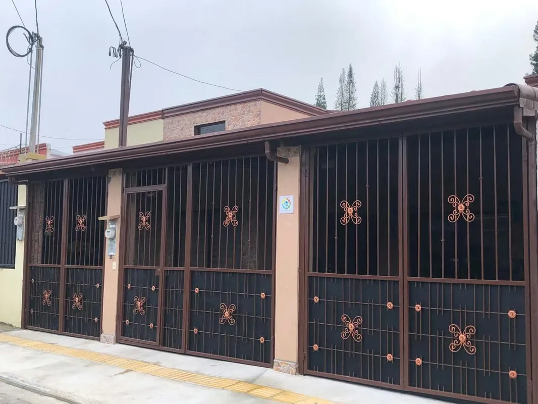 ¡CASA MODERNA Y LISTA PARA HABITAR EN CARTAGO! construida en 2019, COD 115