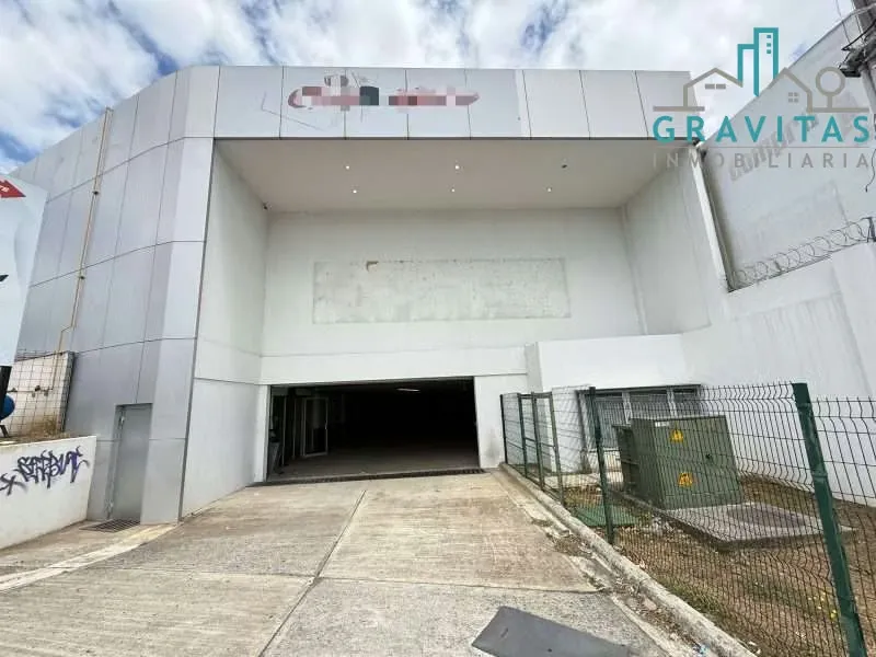 Alquiler de local comercial en Zapote 350m2 ID 1966