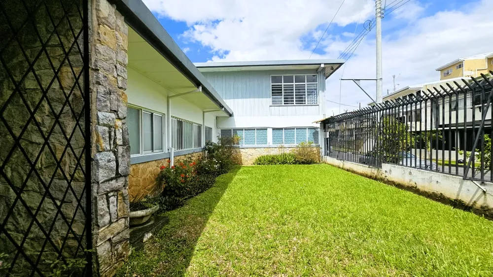VENDO CASA + APTO EN MONTES DE OCA-SAN JOSÉ.